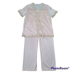Vintage 70's Barbiecore Pale Pink 2 Piece Lace Trim Pajamas